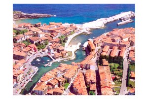 Puerto y pueblo de Llanes